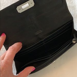 Coach Bags - COACH Black Wallet! Signature C’s!! Coach Bags - COACH Black Wallet! Signature C’s!!